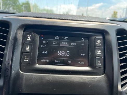 Used 2014 Jeep Cherokee Latitude AWD/4WD image 17