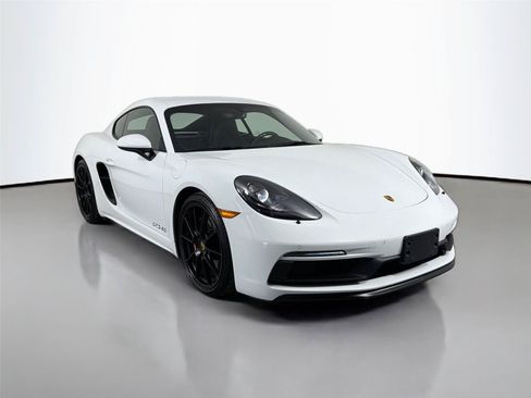 Certified 2025 Porsche 718 Cayman GTS RWD image 9