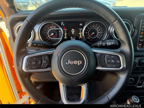 Used 2021 Jeep Wrangler Unlimited Sahara AWD/4WD image 21