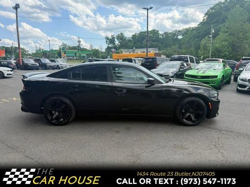 Used 2021 Dodge Charger SXT w/ Plus Group RWD image 6