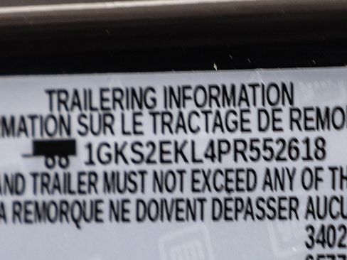 Used 2023 GMC Yukon Denali Ultimate AWD/4WD image 30