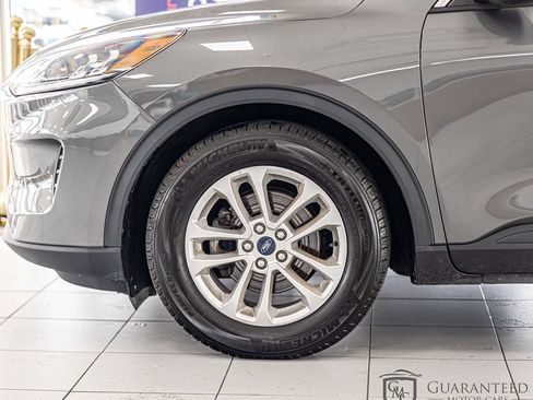 Used 2021 Ford Escape SE w/ Cold Weather Package FWD image 7