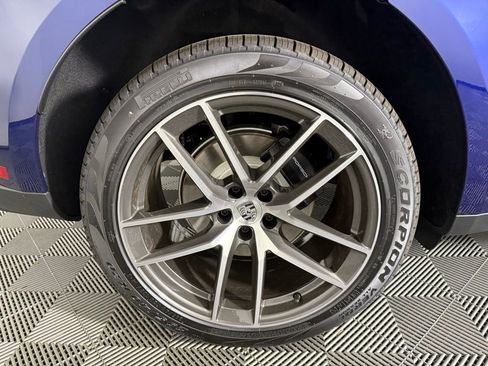 New 2026 Porsche Macan image 13