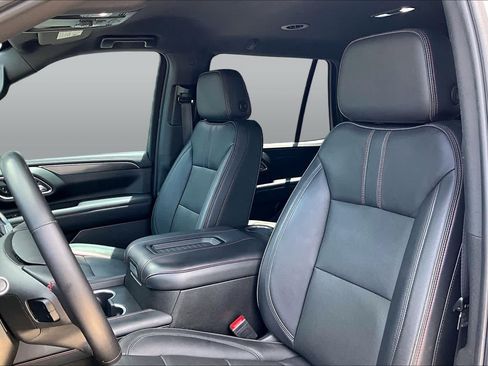 Used 2021 Chevrolet Tahoe RST w/ Luxury Package RWD image 8