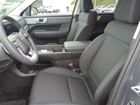 New 2026 Hyundai Santa Fe SE AWD/4WD image 5