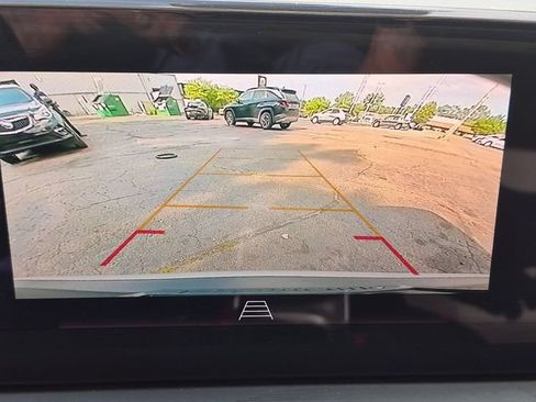 Used 2024 Buick Encore GX Preferred w/ Comfort Package FWD image 24