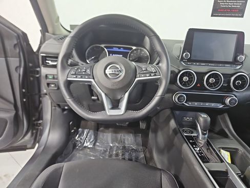 Used 2020 Nissan Sentra SV FWD image 14