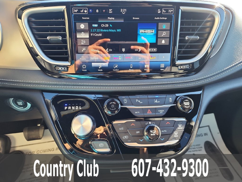New 2027 Chrysler Pacifica Select AWD/4WD image 14