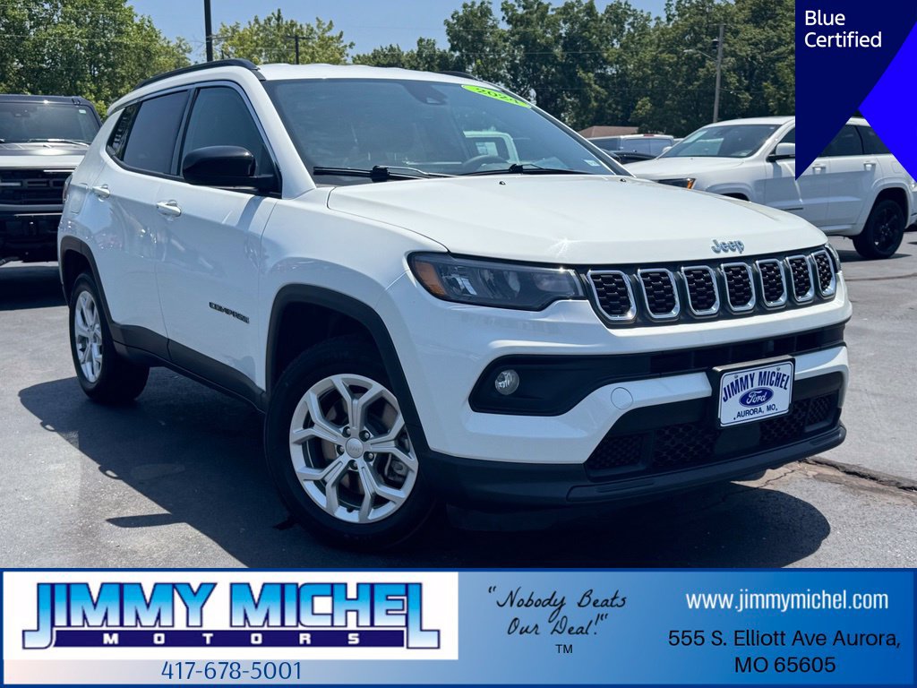 Used 2024 Jeep Compass Latitude AWD/4WD image 1