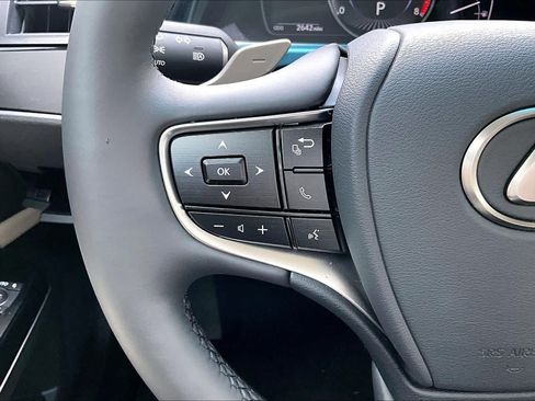 Used 2025 Lexus ES 350 w/ Premium Package FWD image 22