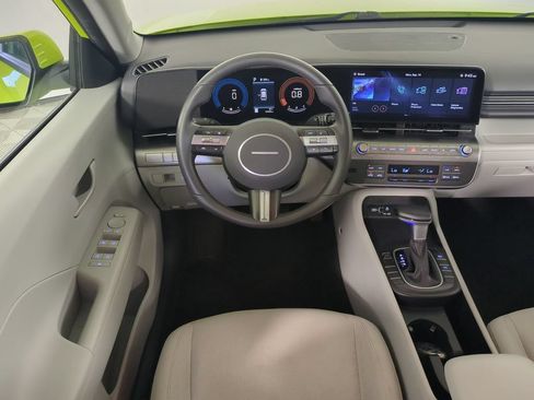 Used 2025 Hyundai Kona SEL FWD image 20