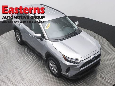 Used 2024 Toyota RAV4 XLE AWD/4WD image 3