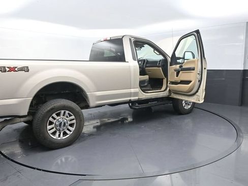 Used 2017 Ford F250 XLT w/ XLT Value Package AWD/4WD image 41