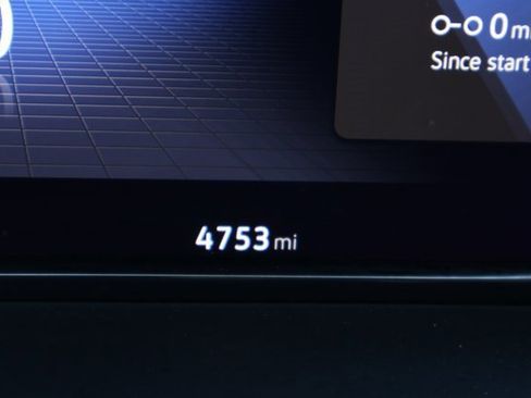 Certified 2025 Volkswagen Atlas SEL image 23