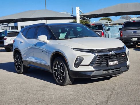 Used 2024 Chevrolet Blazer RS w/ Driver Confidence II Package image 2