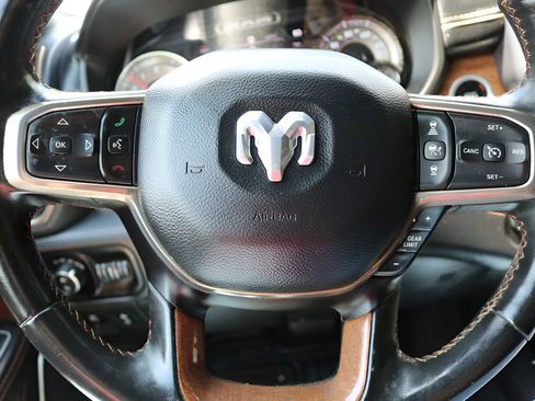 Used 2022 RAM 1500 Limited AWD/4WD image 23