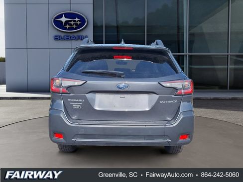 Used 2024 Subaru Outback Premium AWD/4WD image 6