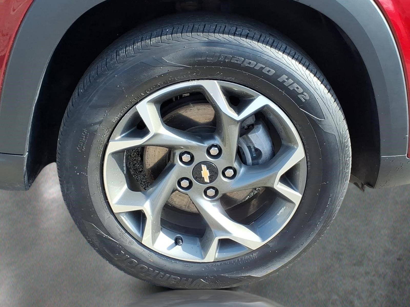 Used 2024 Chevrolet Trax LT w/ LT Convenience Package FWD image 10