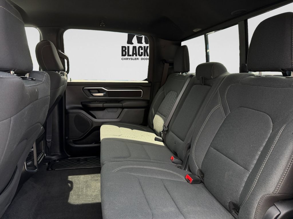 Used 2025 RAM 1500 Big Horn AWD/4WD image 9