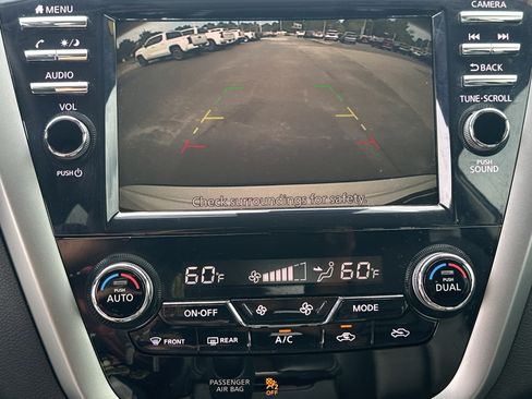 Used 2023 Nissan Murano SV w/ SV Midnight Edition Package FWD image 31