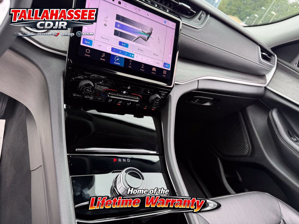 Used 2023 Jeep Grand Cherokee Limited RWD image 30