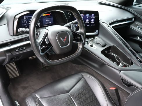 Used 2020 Chevrolet Corvette 2LT w/ 2LT Preferred Equipment Group image 3