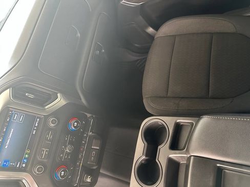 Used 2020 Chevrolet Silverado 1500 RST AWD/4WD image 25