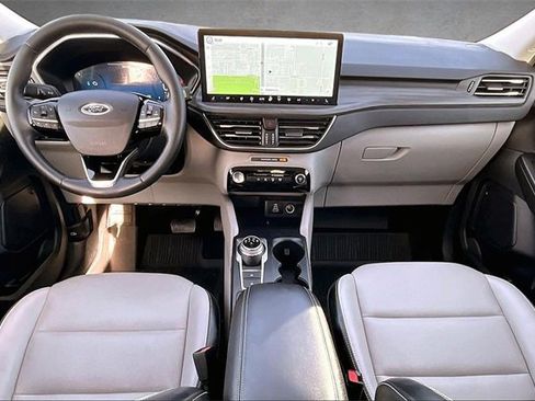 Certified 2025 Ford Escape Platinum image 14