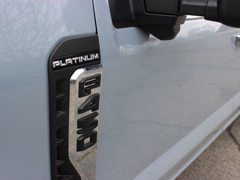 Used 2026 Ford F450 Platinum w/ Platinum Plus Package image 2