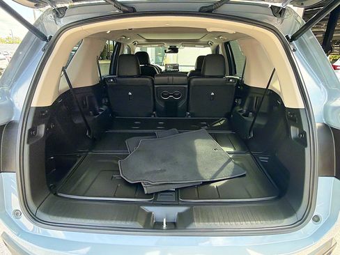 Used 2024 Honda Pilot Touring image 27