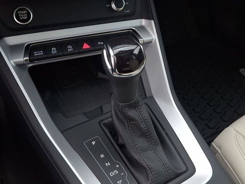 Used 2025 Audi Q3 2.0T Premium Plus w/ Premium Plus Package image 15