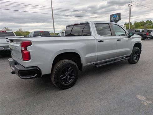 Used 2020 Chevrolet Silverado 1500 LT Trail Boss w/ Convenience Package AWD/4WD image 7