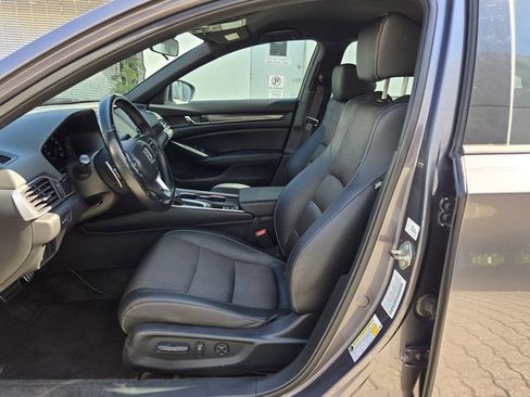Used 2019 Honda Accord Sport image 12