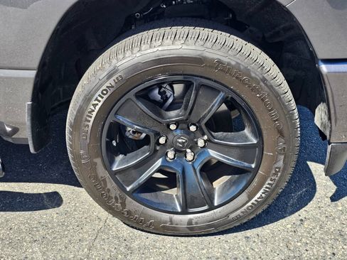 Used 2022 RAM 1500 Big Horn AWD/4WD image 7