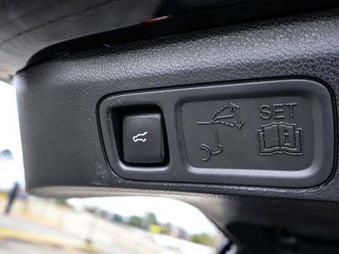 Used 2024 Ford Expedition Limited image 39