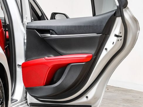 Used 2022 Toyota Camry XSE image 44