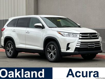 Used 2019 Toyota Highlander LE