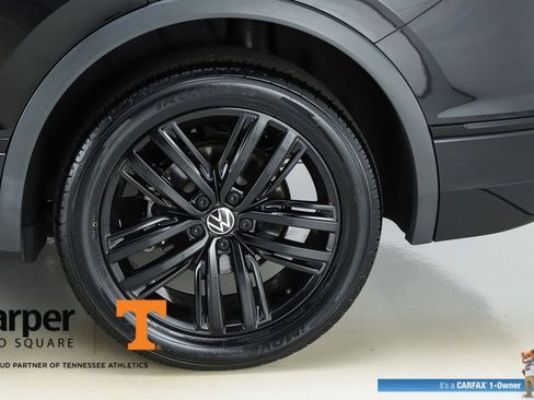 Used 2022 Volkswagen Tiguan SE R-Line FWD image 46