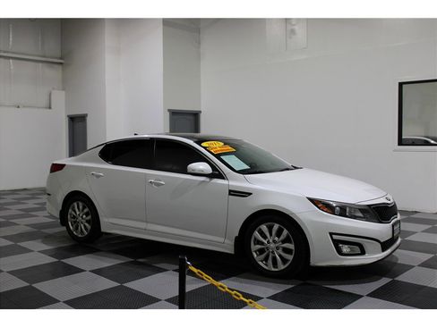 Used 2015 Kia Optima EX w/ EX Premium Package image 1