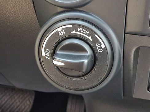 Used 2024 Nissan Titan SV w/ Accessory Utility Package AWD/4WD image 27