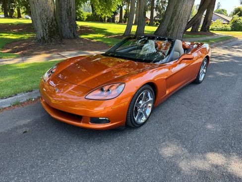 Used 2008 Chevrolet Corvette Convertible RWD image 2