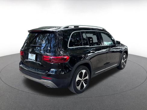 Used 2025 Mercedes-Benz GLB 250 4MATIC image 7