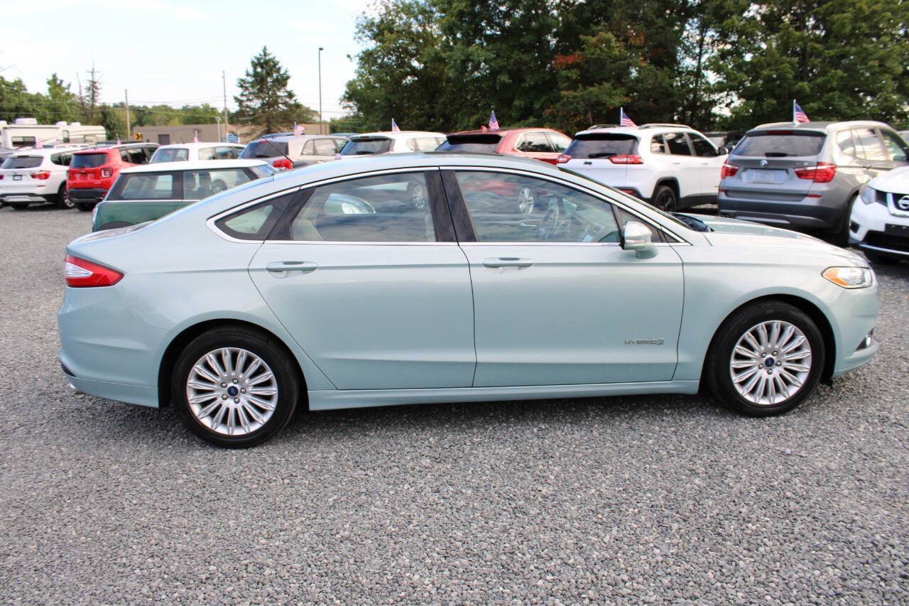 Used 2014 Ford Fusion SE w/ Equipment Group 502A FWD image 6