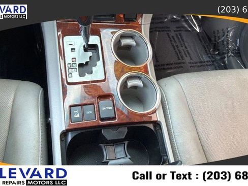 Used 2011 Toyota Highlander Limited w/ Tow Pkg AWD/4WD image 20