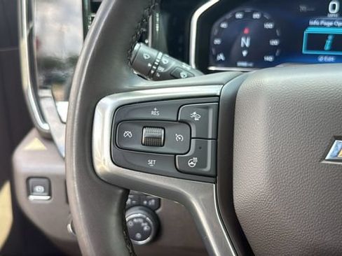 Used 2025 Chevrolet Silverado 1500 LT RWD image 23