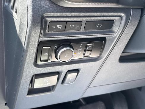 Used 2024 Ford F150 Lariat w/ Equipment Group 502A High AWD/4WD image 29