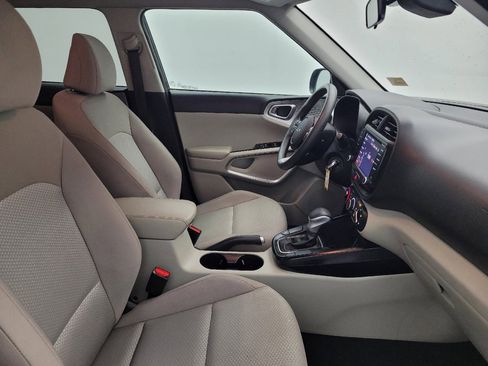 Used 2023 Kia Soul LX FWD image 21