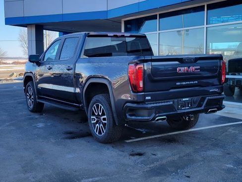 Used 2022 GMC Sierra 1500 AT4 w/ AT4 Premium Package image 4