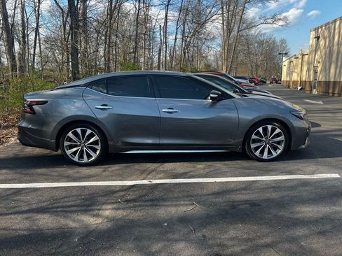 Used 2023 Nissan Maxima Platinum w/ Sport Mat Group FWD image 18