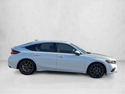 Used 2022 Honda Civic Sport Touring image 4